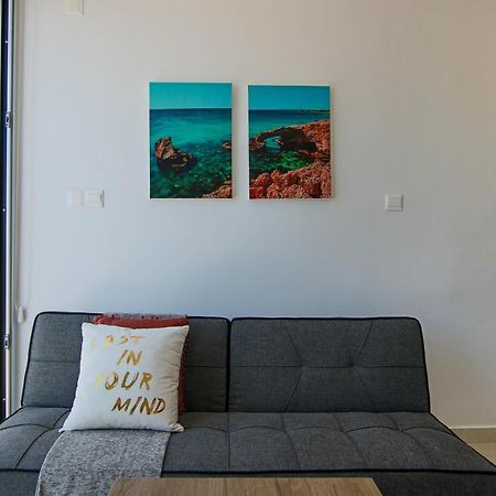 Phaedrus Living - Seaside Luxury Flat Harbour 104 Daire Pafos Dış mekan fotoğraf