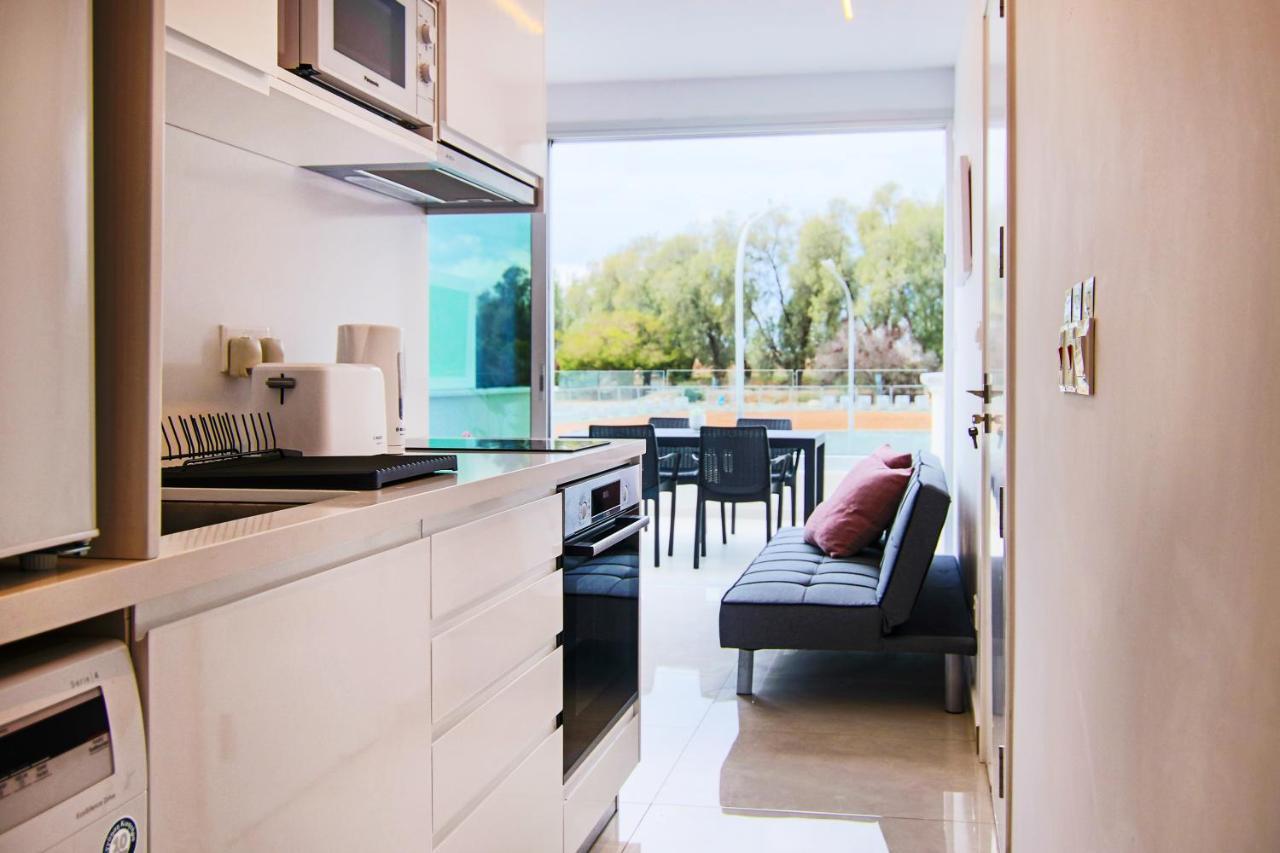Phaedrus Living - Seaside Luxury Flat Harbour 104 Daire Pafos Dış mekan fotoğraf