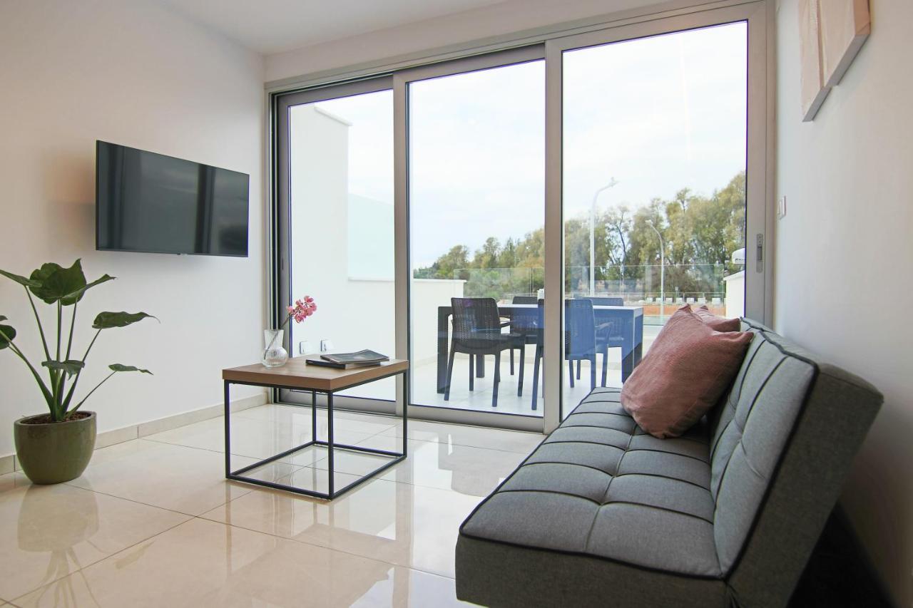 Phaedrus Living - Seaside Luxury Flat Harbour 104 Daire Pafos Dış mekan fotoğraf